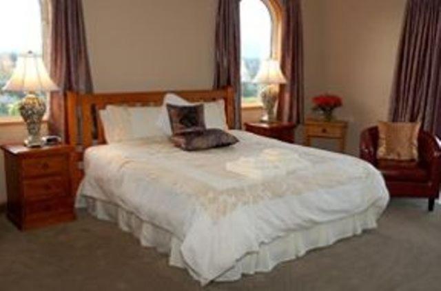 Angel Luxury Lodge Blenheim Room photo